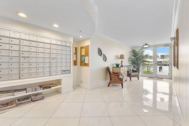 APT-1030D - 3310 S Ocean Blvd, Condo with 2 bedrooms, 2 bathrooms and null parking in Highland Beach FL | Image 27