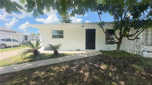1119 Vineyard Pl, Lehigh Acres, FL, 33936-6507 | Card Image
