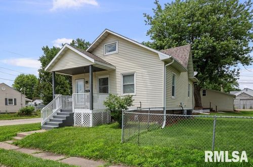 3132 Orchard Ave, Davenport, IA, 52802-2723 | Card Image