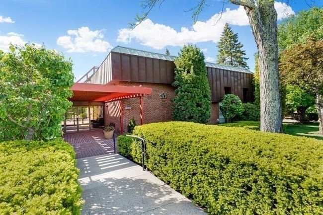 APT-2P - 406 Paradise Rd, Condo with 2 bedrooms, 2 bathrooms and 2 parking in Swampscott MA | Image 22