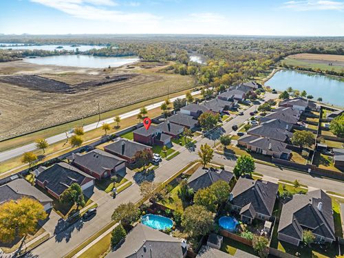 2400 Rushing Springs Dr, Fort Worth, TX, 76118-7759 | Card Image