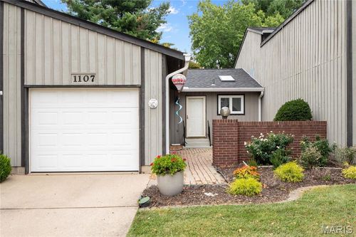 1107 Woodgate Dr, O Fallon, IL, 62269-2489 | Card Image
