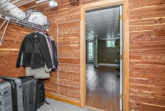 16 Dane St, House other with 3 bedrooms, 2 bathrooms and 3 parking in Peabody MA | Image 33