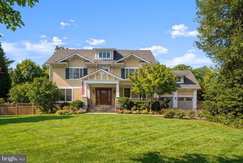 448 Nelson Dr Ne, VIENNA, VA, 22180-3528 | Card Image