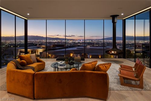 11 Chisel Crest Ct, Henderson, NV, 89012-7294 | Card Image