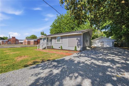 173 Noble St, Portsmouth, VA, 23702-1061 | Card Image