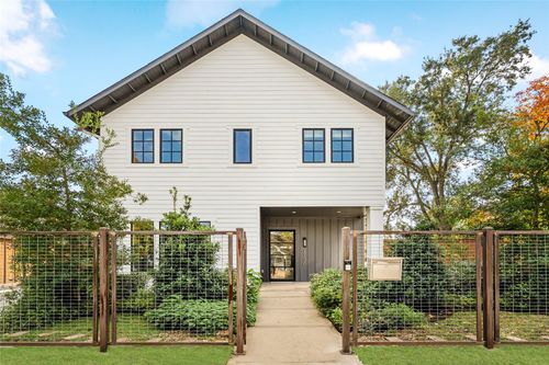 1136 Woodland St, Houston, TX, 77009-6548 | Card Image