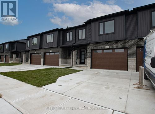 585 Regent St, Mount Brydges, ON, N0L1W0 | Card Image