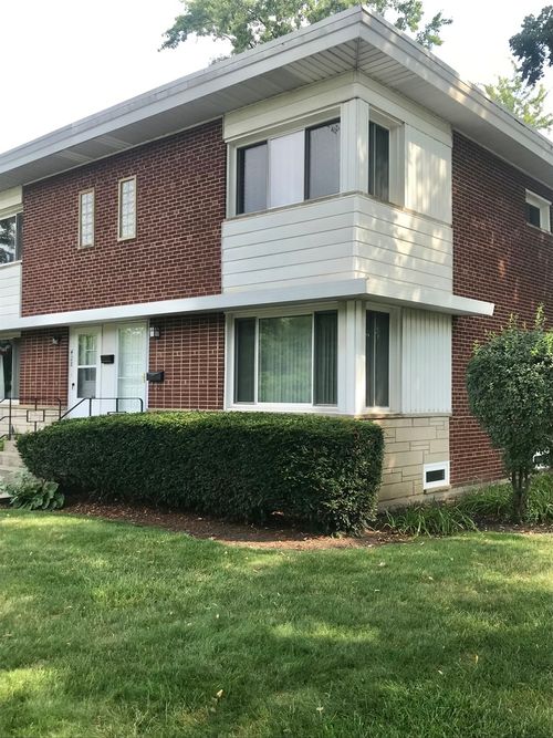 426 Vallette St, Elmhurst, IL, 60126-4153 | Card Image