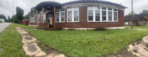 290 W 4th St, Newark, AR, 72562-9707 | Card Image