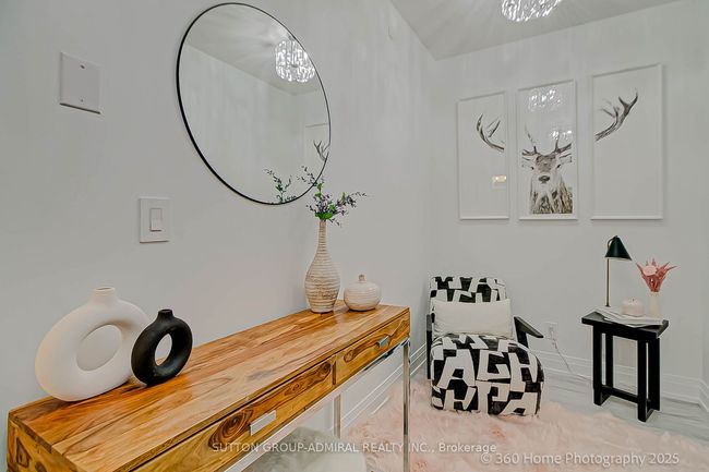 2210 - 3700 Highway 7, Condo with 2 bedrooms, 1 bathrooms and 1 parking in Vaughan ON | Image 12