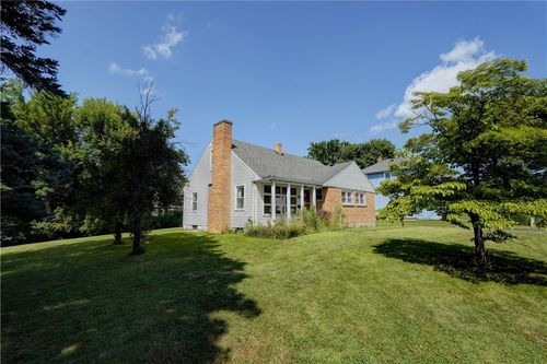 32 Deland Park B, Fairport, NY, 14450-1406 | Card Image