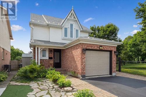 22 Thompson Dr, Guelph, ON, N1E7A5 | Card Image