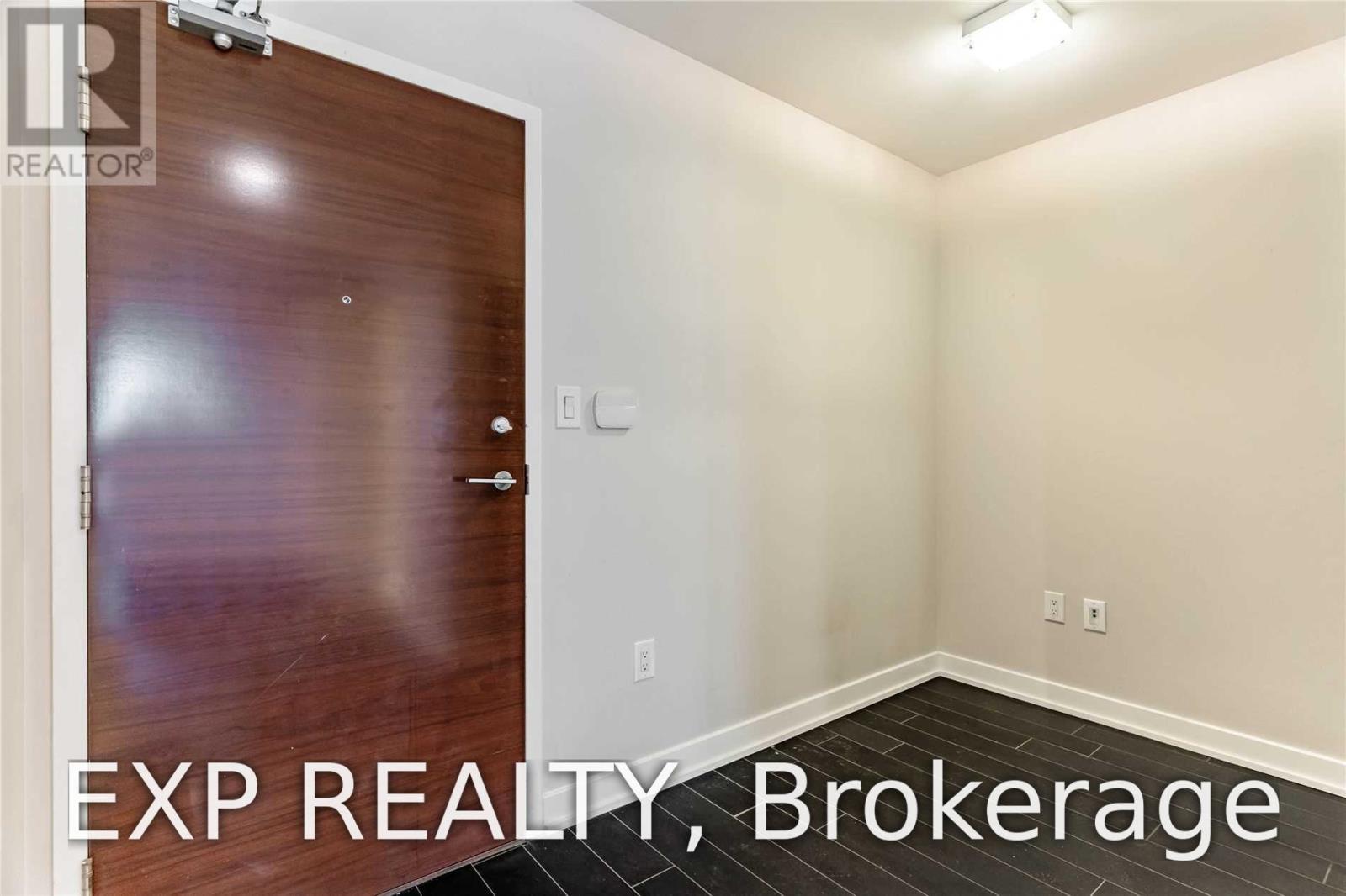 Residential Lease in Toronto (Waterfront Communities) 4
