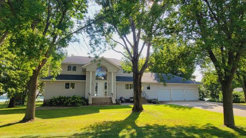 155 Northwood Dr, Cottonwood, MN, 56229-9619 | Card Image