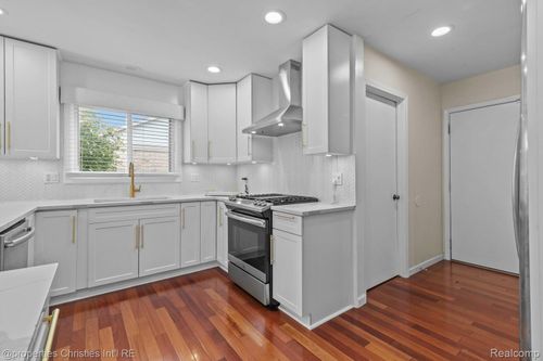 24707 Picara Dr, Novi, MI, 48374-2977 | Card Image