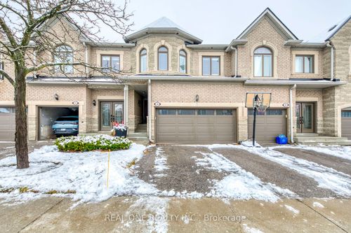 55-2250 Rockingham Dr, Oakville, ON, L6H6J3 | Card Image
