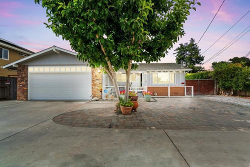 70 College Rd, Watsonville, CA, 95076-2307 | Card Image