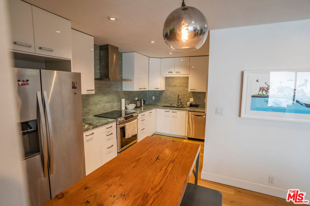 Residential in Playa Del Rey 3