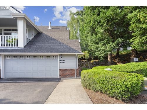 4890 Summerlinn Way, West Linn, OR, 97068-5132 | Card Image
