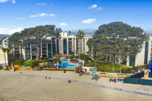 unit-454-3940 Gresham St, San Diego, CA, 92109-5881 | Card Image