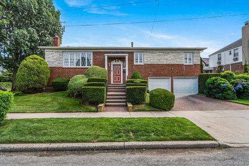 156-14 14th Ave, Whitestone, NY, 11357-2761 | Card Image