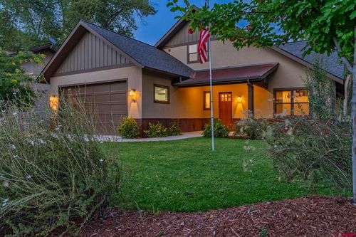 44 Cove Way, Durango, CO, 81301-3900 | Card Image
