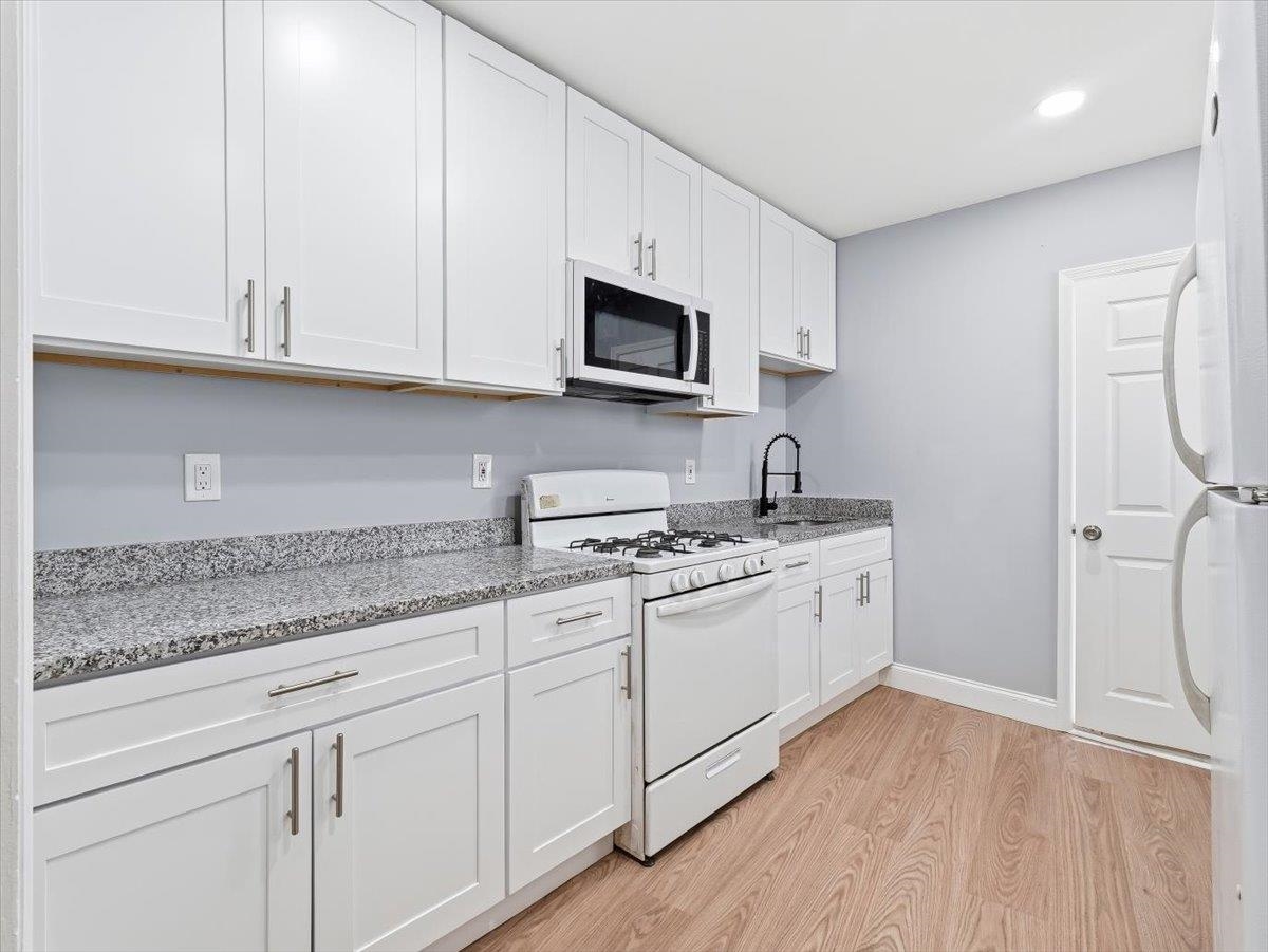 Residential Lease in JC, Heights 4