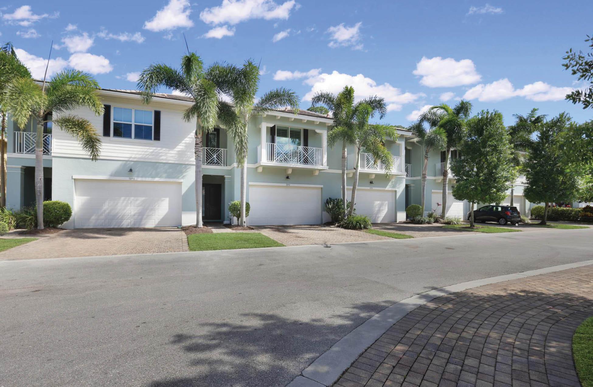 Piccadilly St, Palm Beach Gardens, FL 33418