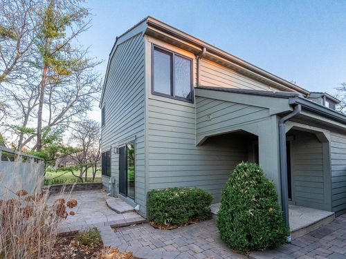 245-245 Timber Ridge Ln, Lake Barrington, IL, 60010-7327 | Card Image