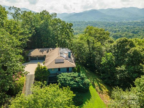 4 Galax Ln, Black Mountain, NC, 28711-0390 | Card Image