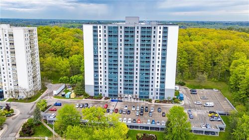 210-55 Green Valley Dr, Kitchener, ON, N2P1Z6 | Card Image