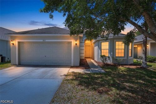 7513 Turtle View Dr, Ruskin, FL, 33573-0130 | Card Image