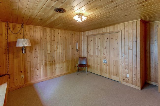 Lower level bedroom. | Image 32