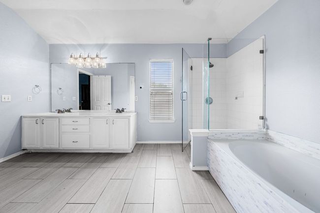 1600 Serenity Springs Cv, House other with 4 bedrooms, 3 bathrooms and 4 parking in Cedar Park TX | Image 18