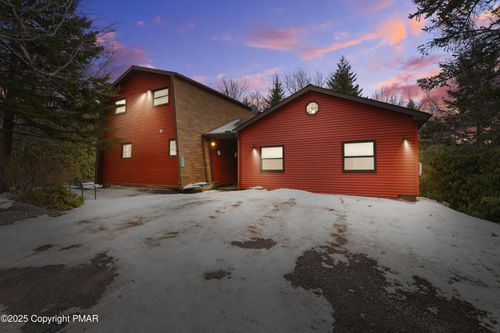164 Iroquois Trl, Long Pond, PA, 18334-8042 | Card Image