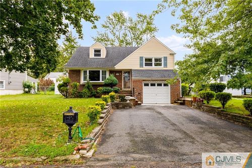 18 Amherst Pl, Parlin, NJ, 08859-1002 | Card Image