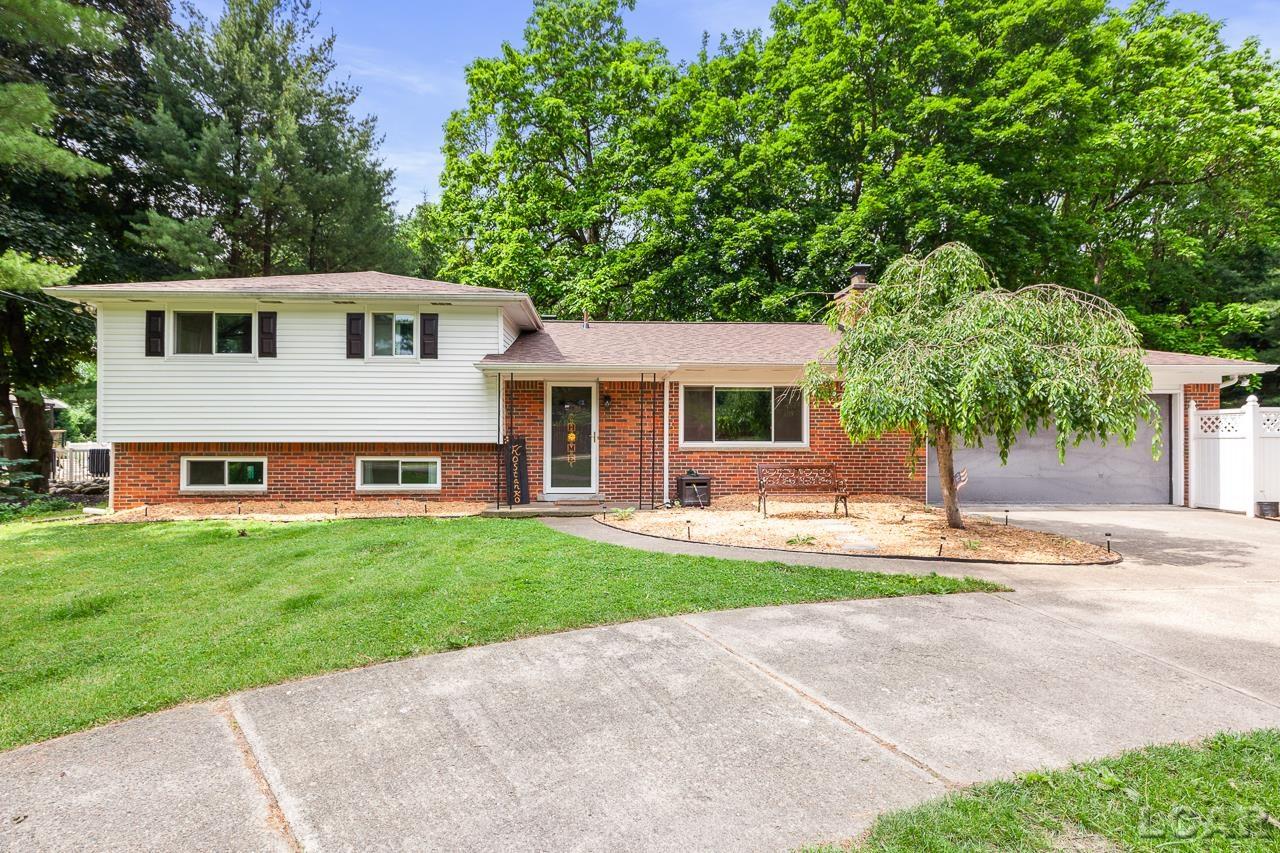 Edgewood Dr, Jackson, MI 49203