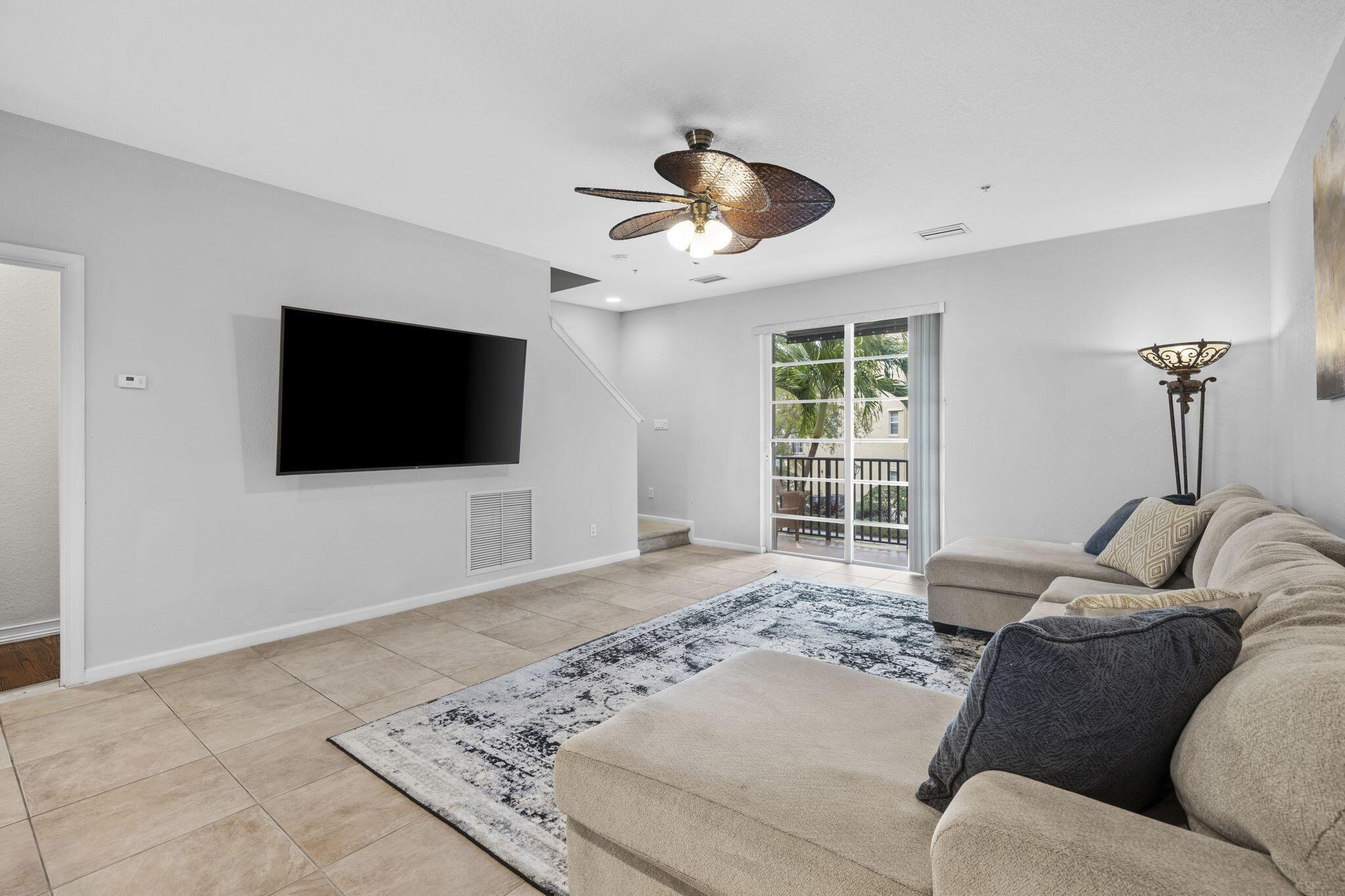 Greenwich Cir, Jupiter, FL 33458