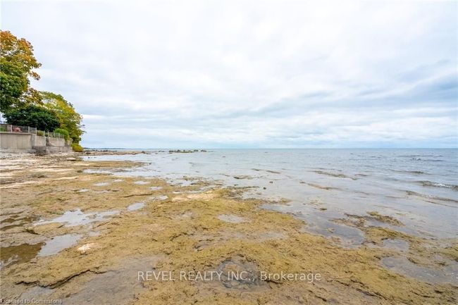 24 Lake Rd, House other with 2 bedrooms, 1 bathrooms and 2 parking in Selkirk ON | Image 49