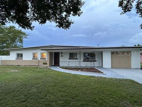 5402 Kingswood Dr, ORLANDO, FL, 32810-5447 | Card Image