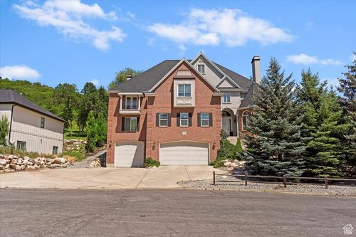 2718 N 2125 E, Layton, UT, 84040-3202 | Card Image