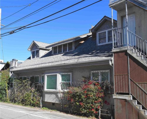 10 30th Ave, Venice, CA, 90291-4378 | Card Image