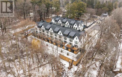 4-1136 Mona Road, Mississauga (Mineola), ON, L5G0C8 | Card Image