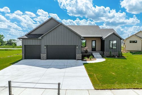 8485 Pebble St, Maize, KS, 67101-8719 | Card Image