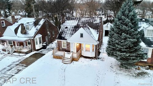 11991 Lakepointe St, Detroit, MI, 48224-4111 | Card Image