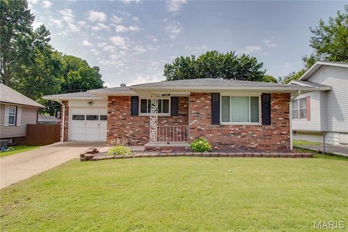 324 Park Ave, Wood River, IL, 62095-1140 | Card Image