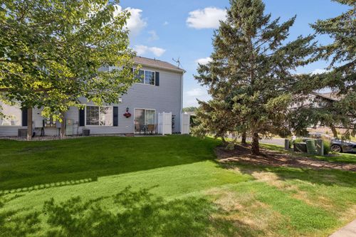 1336 Yorkshire Ln, Shakopee, MN, 55379-7065 | Card Image