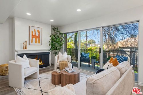 apt-203-14850 Hesby St, Sherman Oaks, CA, 91403-6204 | Card Image