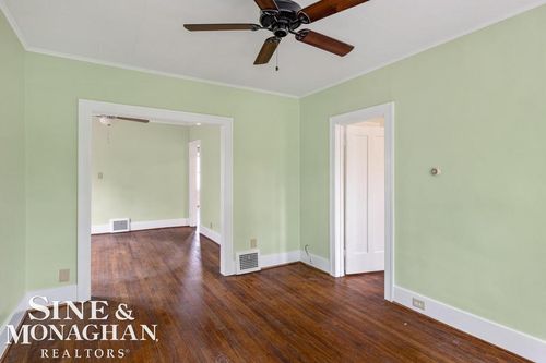 1415 Maryland St, Grosse Pointe Park, MI, 48230-1017 | Card Image